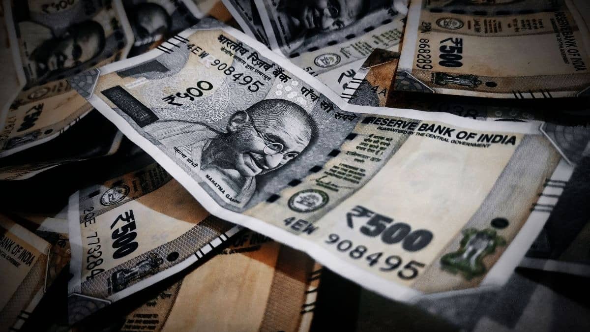 Keralam: Fake Notes Found in Cash Deposited at Bank in Kannur