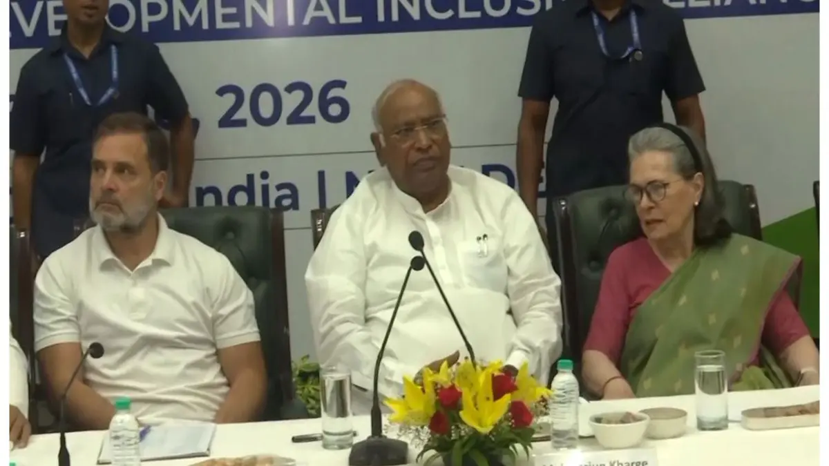 Kharge Flags SIR, Foreign Policy, Hails 'Unity' in Defeating Delimitation Bill At INDIA Bloc Meeting Kharge Flags Sir, Foreign Policy, Hails 'Unity' in Defeating Delimitation Bill At INDIA Bloc Meeting