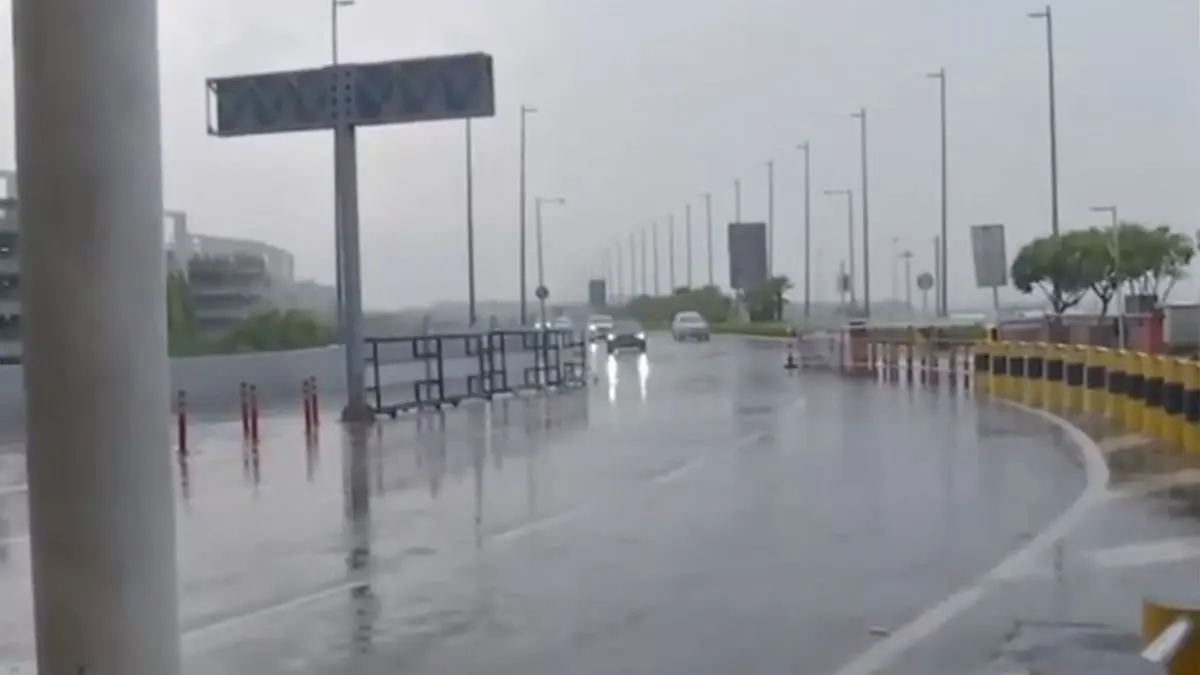 Light Rain Brings Relief, But Delhi-NCR Must Brace For Heat From June 17 As IMD Predicts Mercury To Hit 41° C Light Rain Brings Relief To Delhi-NCR As IMD Forecasts Rise In Temperatures Ahead