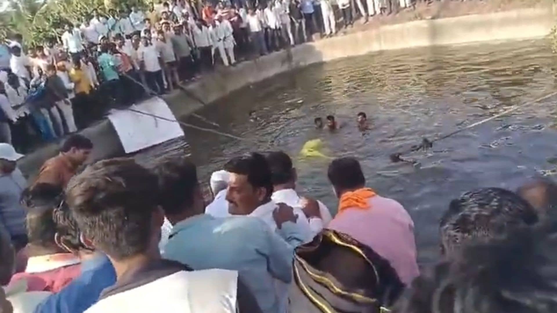 Maharashtra Solapur Accident