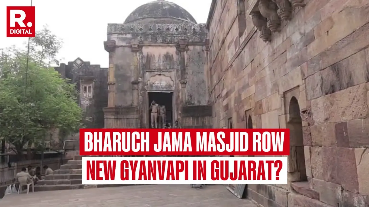 Massive Controversy: Viral Video Reveals Hindu-Jain Architectural Remains Inside Bharuch Jama Masjid Basement Massive Controversy: Viral Video Reveals Hindu-Jain Architectural Remains Inside Bharuch Jama Masjid Basement