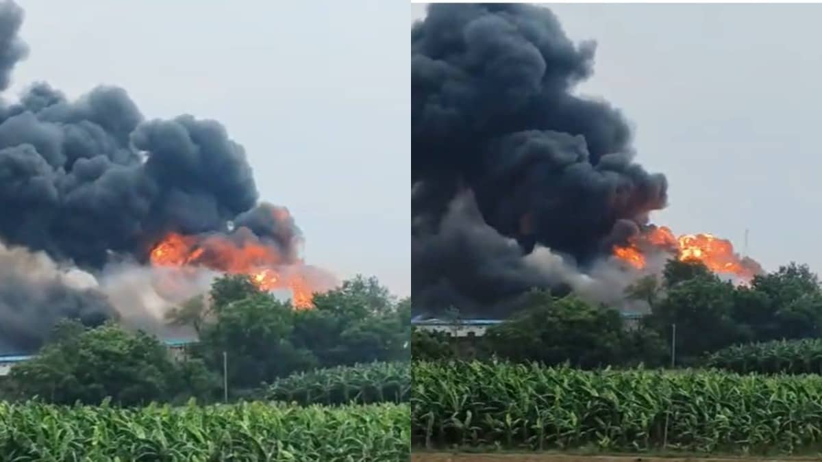 republicworld.com - Moumita Mukherjee - Massive Gas Tanker Fire Near Prayagraj Bypass Expressway Toll Plaza; Multiple Casualties Feared In Kaushambi