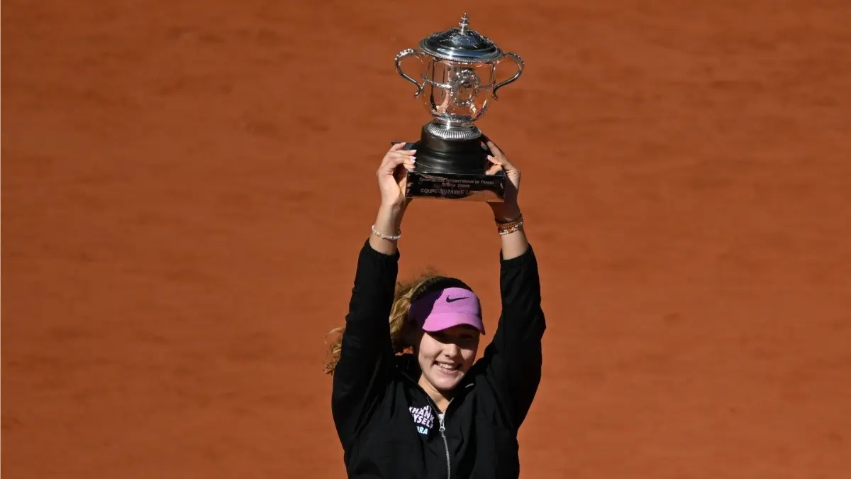 Russian Tennis Star Mirra Andreeva Wins French Open 2026, Claims Maiden Grand Slam Title Russia's Mirra Andreeva hold the trophy after winning the French Open 2026