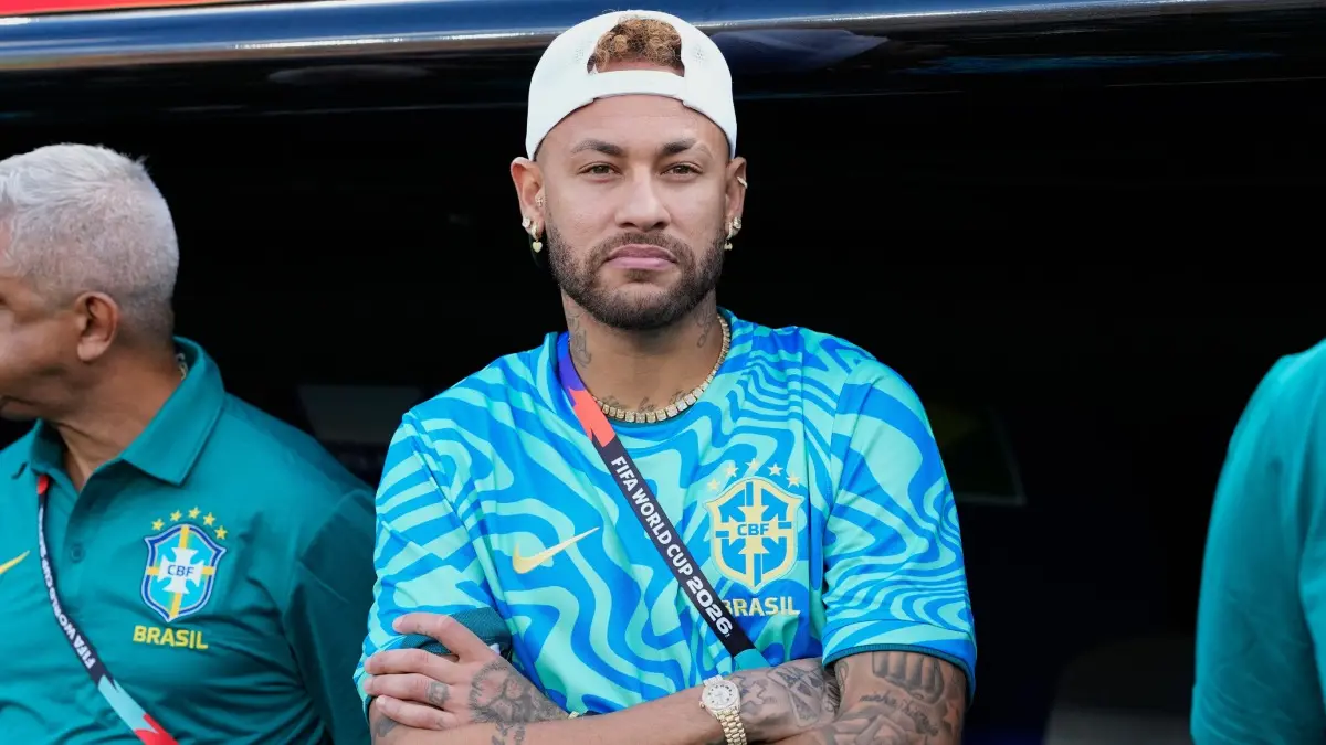 FIFA World Cup 2026: Neymar Faces Fresh Setback Ahead of Haiti Match, Brazil Star Undergoes New Tests On His Injured Right Calf Neymar watches from the sidelines
