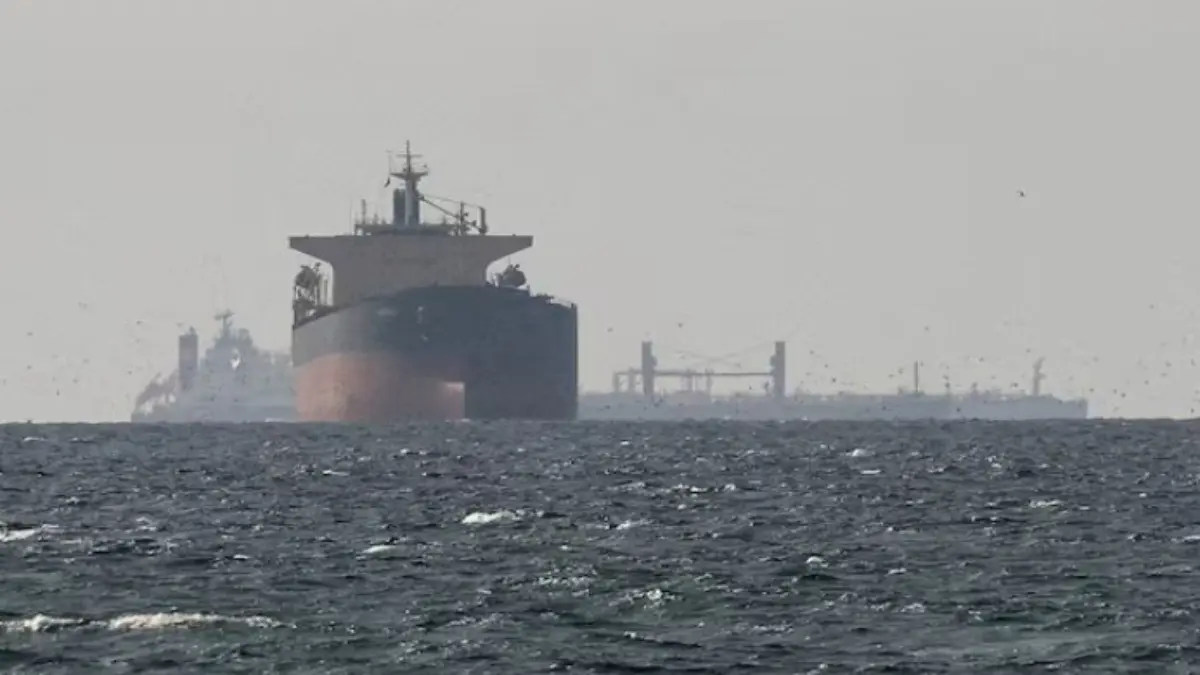 Oil Slips 4% As US, Iran Reach Peace Deal To Reopen Strait Of Hormuz Oil Slips 4% As US, Iran Reach Peace Deal To Reopen Strait Of Hormuz