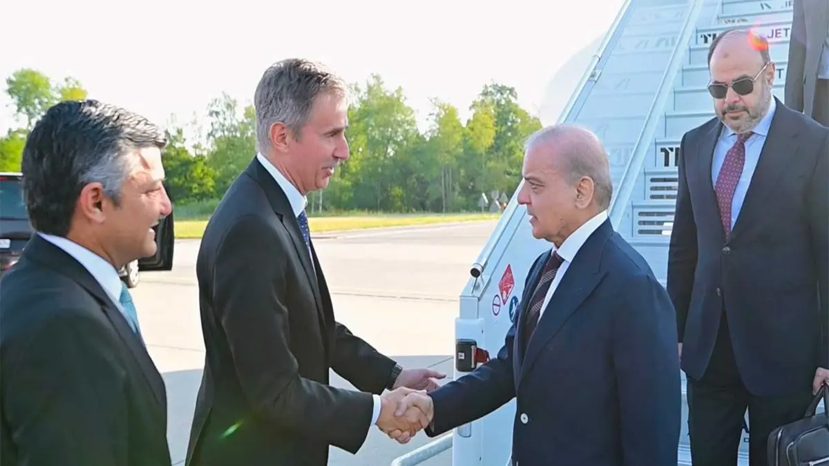 Pakistan PM Sharif, Army Chief Munir Land In Zurich For US-Iran Technical Talks Pakistan PM Sharif, Army Chief Munir Land In Zurich For US-Iran Technical Talks