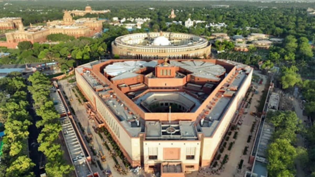 Parliamentary Panel To Meet Today To Review OSM In CBSE Exams, 3-Language Formula In Class 9th, 10th