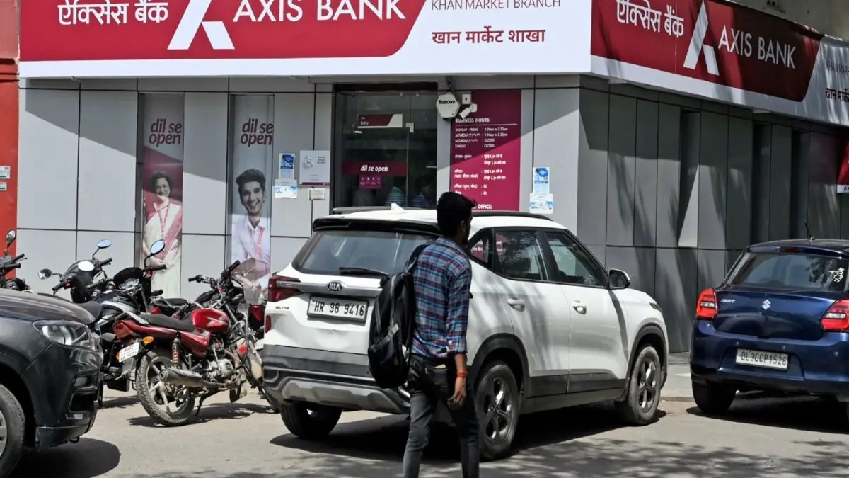 HDFC Bank Appoints Former Finance Secretary Rajiv Kumar As Part-Time Chairman Private Bank Reshuffle