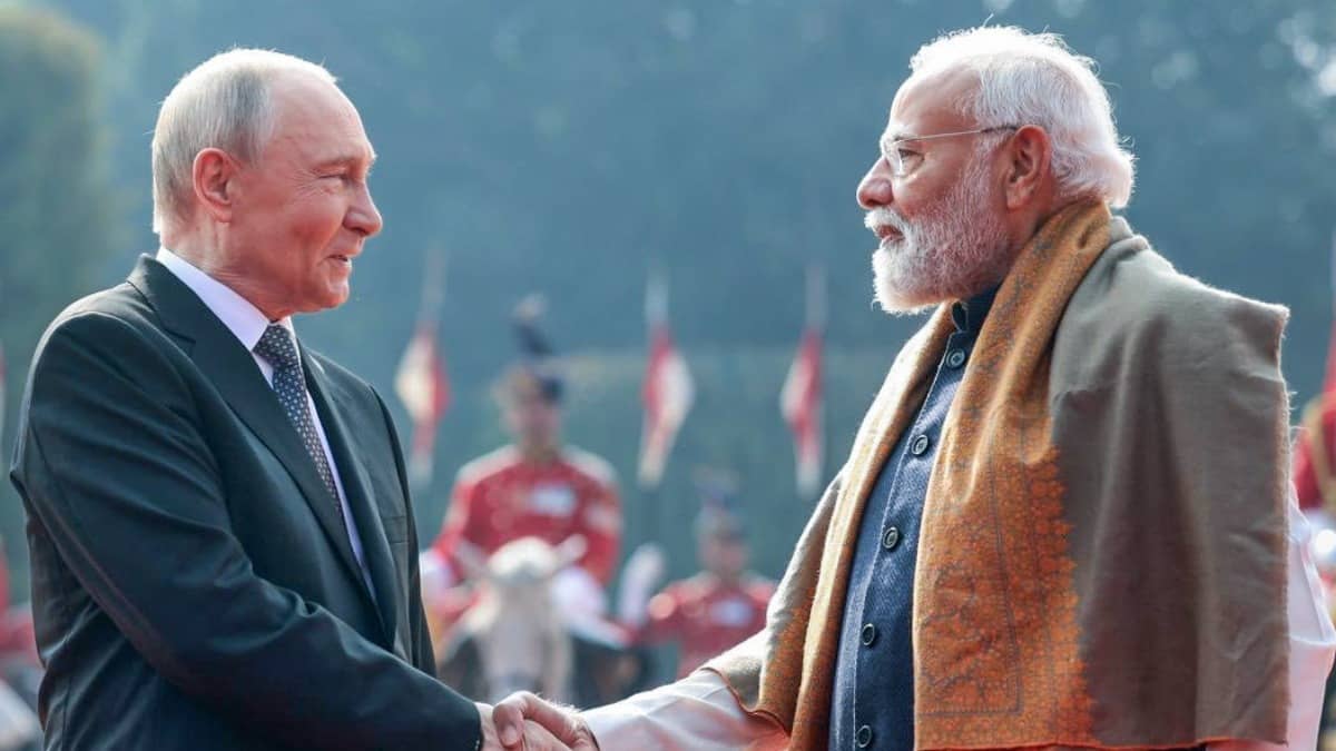 जिस ब्रह्मोस मिसाइल से भारत ने 'ऑपरेशन सिंदूर' में पाकिस्तान के छुड़ाए थे छक्के, उसे रूस अपनी सेना में करेगा शामिल? इस देश के साथ भी डील