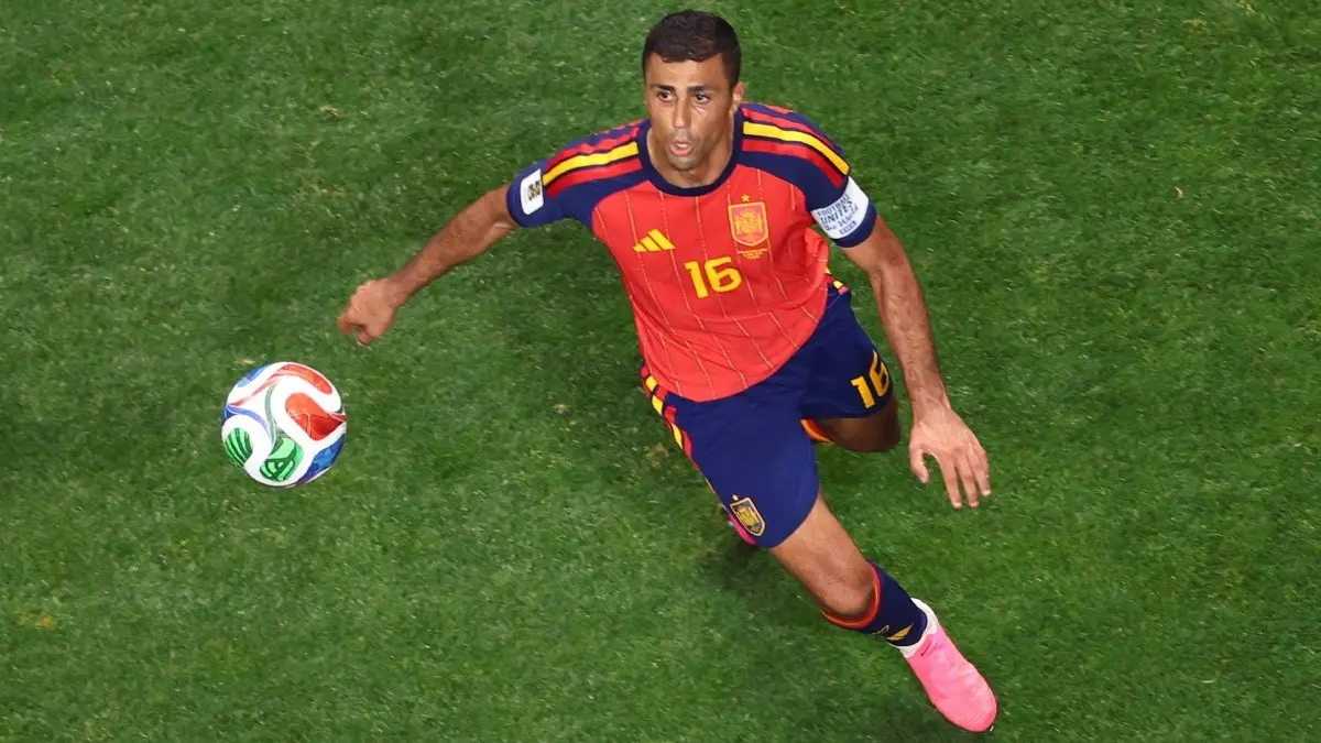 'Best In The World': Spain Coach Luis de la Fuente Hits Back At Critics, Defends Rodri After 1-1 Draw with Cape Verde Rodri