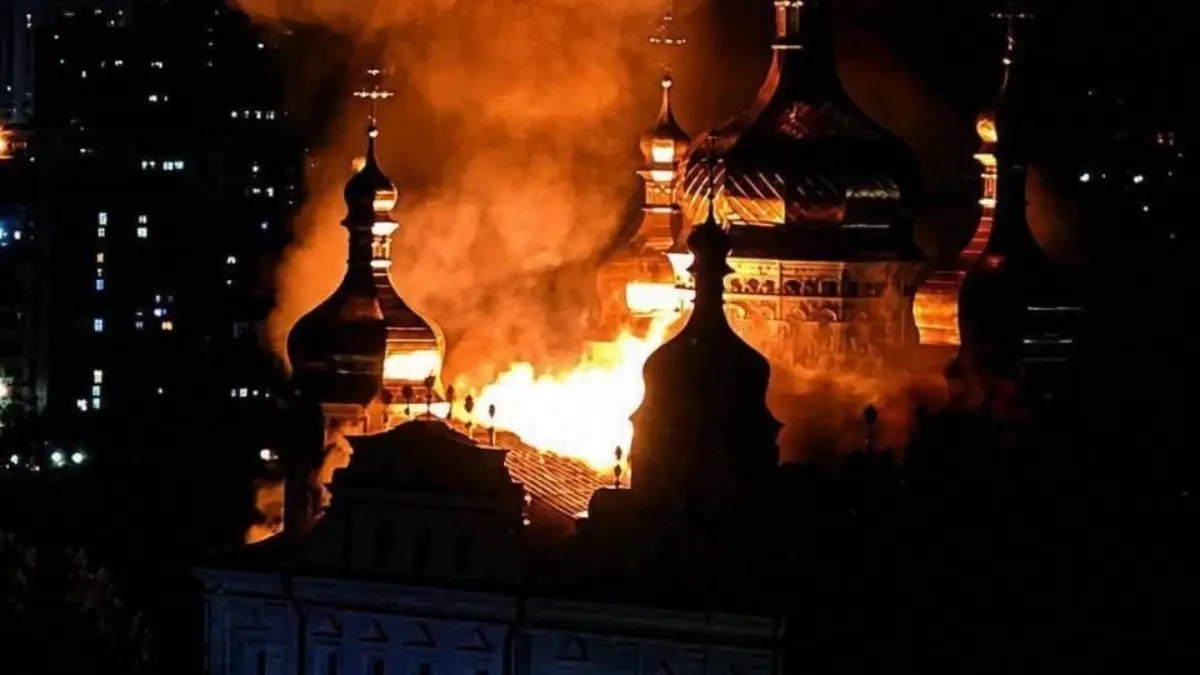 Russia Hits Ukraine With Deadly Overnight Strikes; Iconic UNESCO Pechersk Lavra Monastery Engulfed In Flames, Dozens Injured Russia Hits Ukraine With Deadly Overnight Strikes; Iconic UNESCO Pechersk Lavra Monastery Engulfed In Flames, Dozens Injured