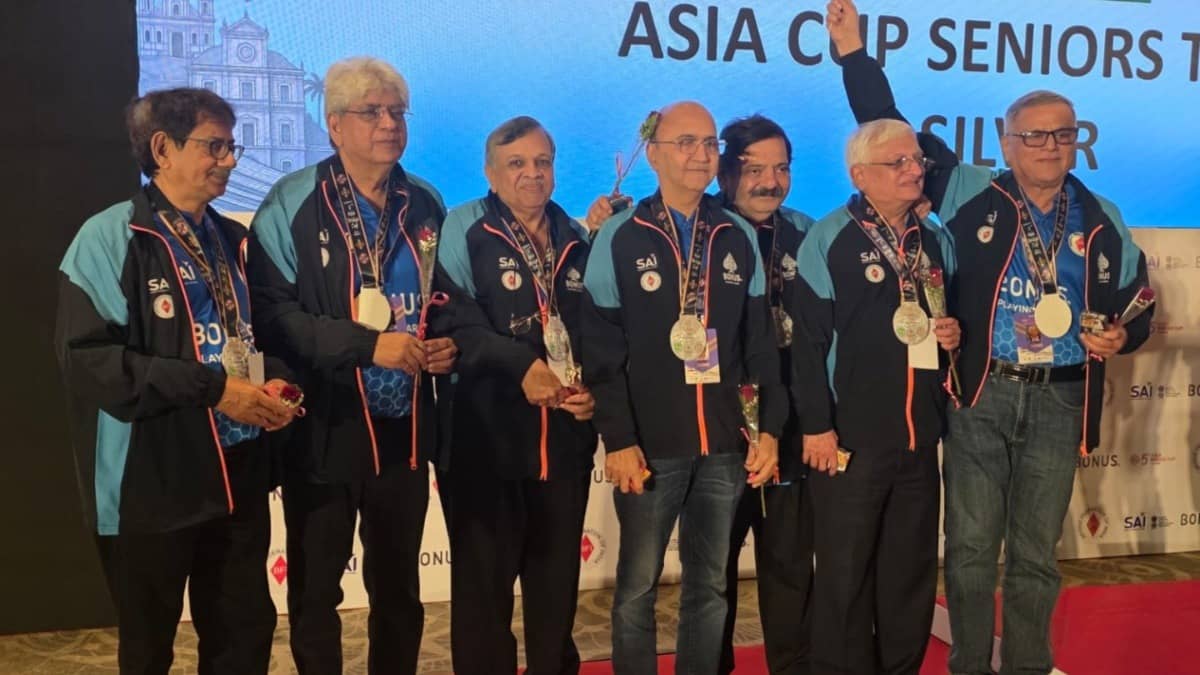 Sukamal Das, Hemant Jalan, Jitu Solani, Anal Shah (Coach & NPC), Raju Tolani, Rajesh Dalal and Anil Padhye celebrate after the India B Seniors team secured the Silver Medal at the 5th Asia Cup Bridge Championships