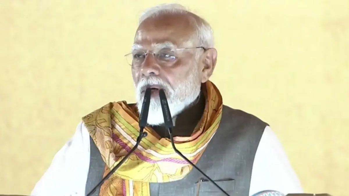 'Those Who Had Looted Public Money Returning it Now & Being Sent To Jail': PM Modi's Fresh Jibe at TMC 'Those Who Had Looted Public Money Returning it Now & Being Sent To Jail': PM Modi's Fresh Jibe at TMC