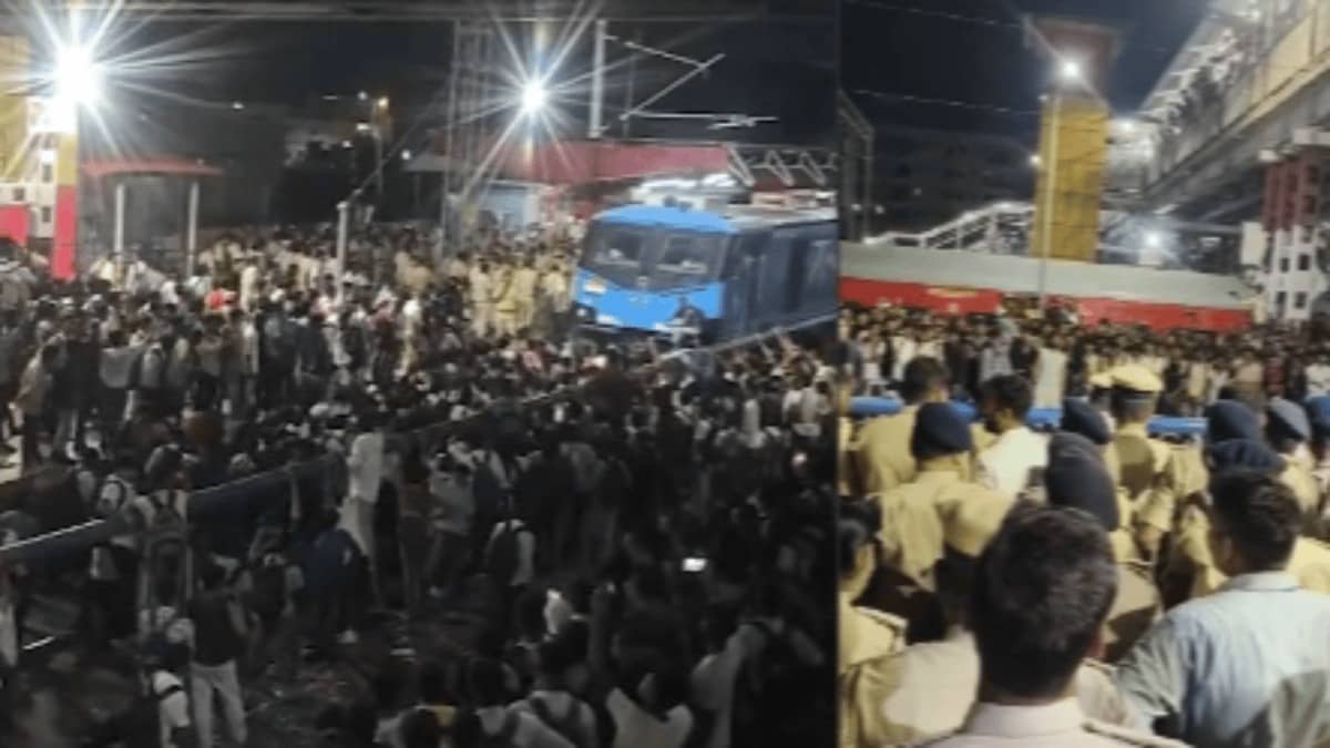 Trains Halted, Coaches Vandalised As Student Protest Turns Violent At Bihar's Patliputra Railway Station