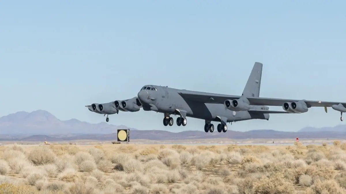 US Air Force B-52 Bomber Crashes After Takeoff At Edwards AFB In California’s Mojave Desert US Air Force B-52 Bomber Crashes After Takeoff At Edwards AFB In California’s Mojave Desert