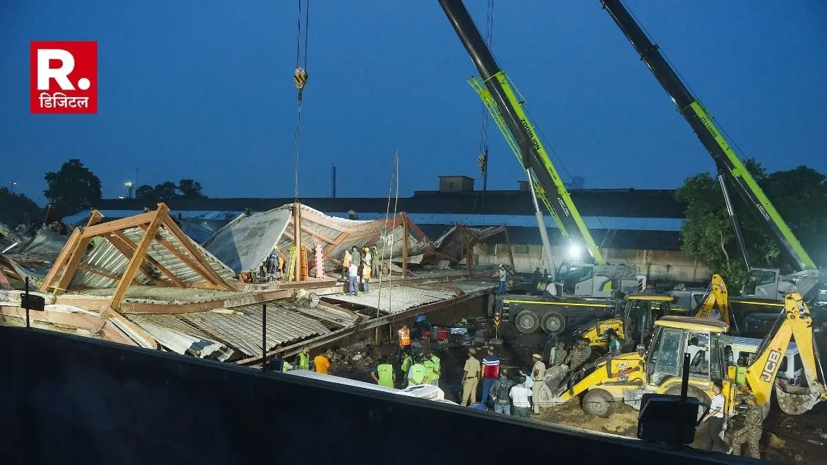 Kolkata Godown Collapse: घटिया मटीरियल, गैर कानूनी कंस्ट्रक्शन... कोलकाता निर्माणाधीन गोदाम हादसे में 5 मौत का जिम्मेदार कौन? Warehouse Roof Collapse in Kolkata Taratala Allegations of Substandard Materials and Illegal Construction