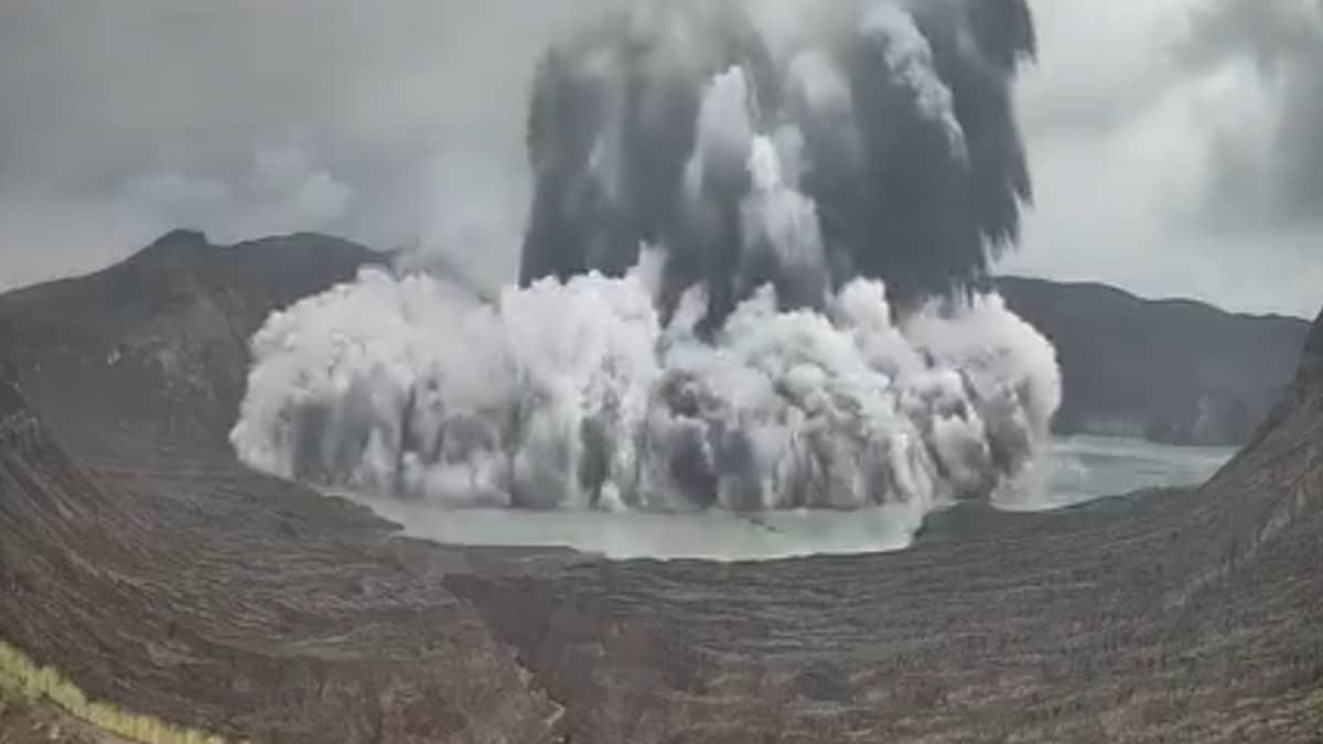 Watch: Taal Volcano In Philippines Erupts Again, Sends Steam and Ash 450 Metres Into the Sky