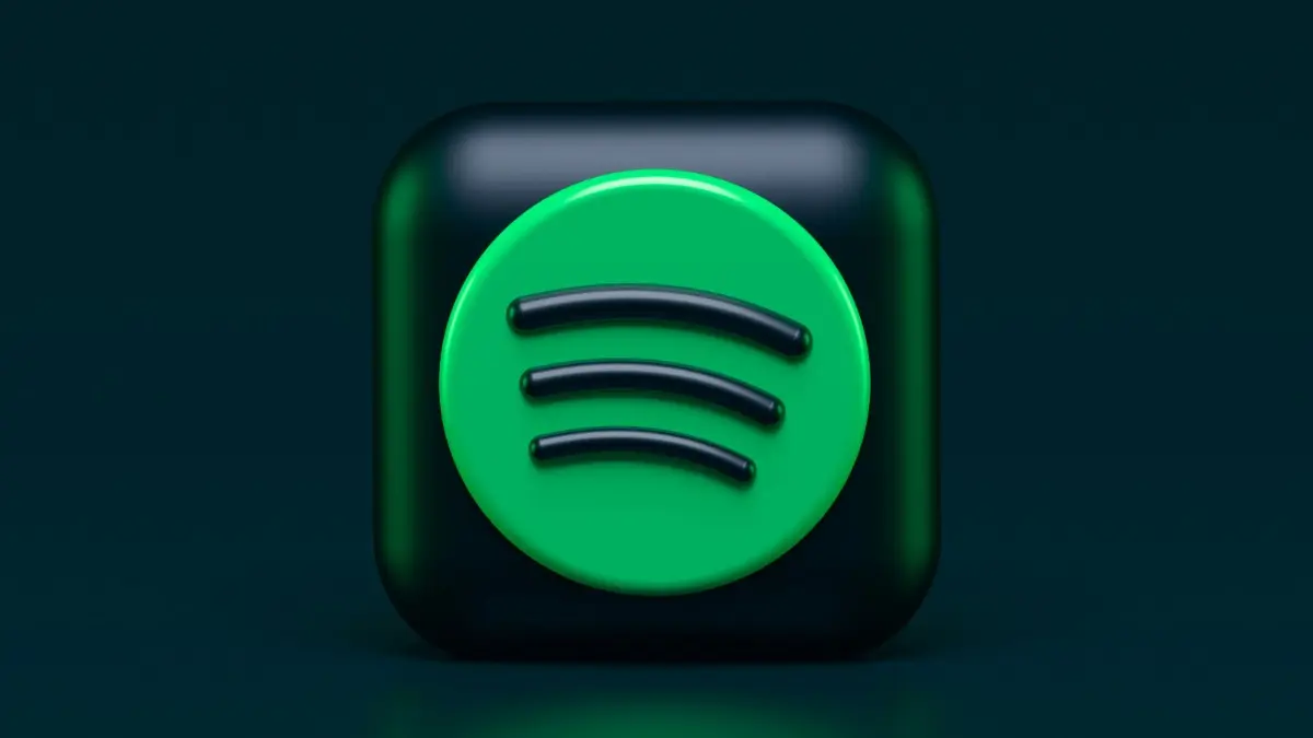 What Went Wrong With Spotify's Disco Ball Icon? As Logo Makeover Backfires, Old iPhone App Icon Makes Comeback What Went Wrong With Spotify's Disco Ball Icon? As Logo Makeover Backfires, Old iPhone App Icon Makes Comeback