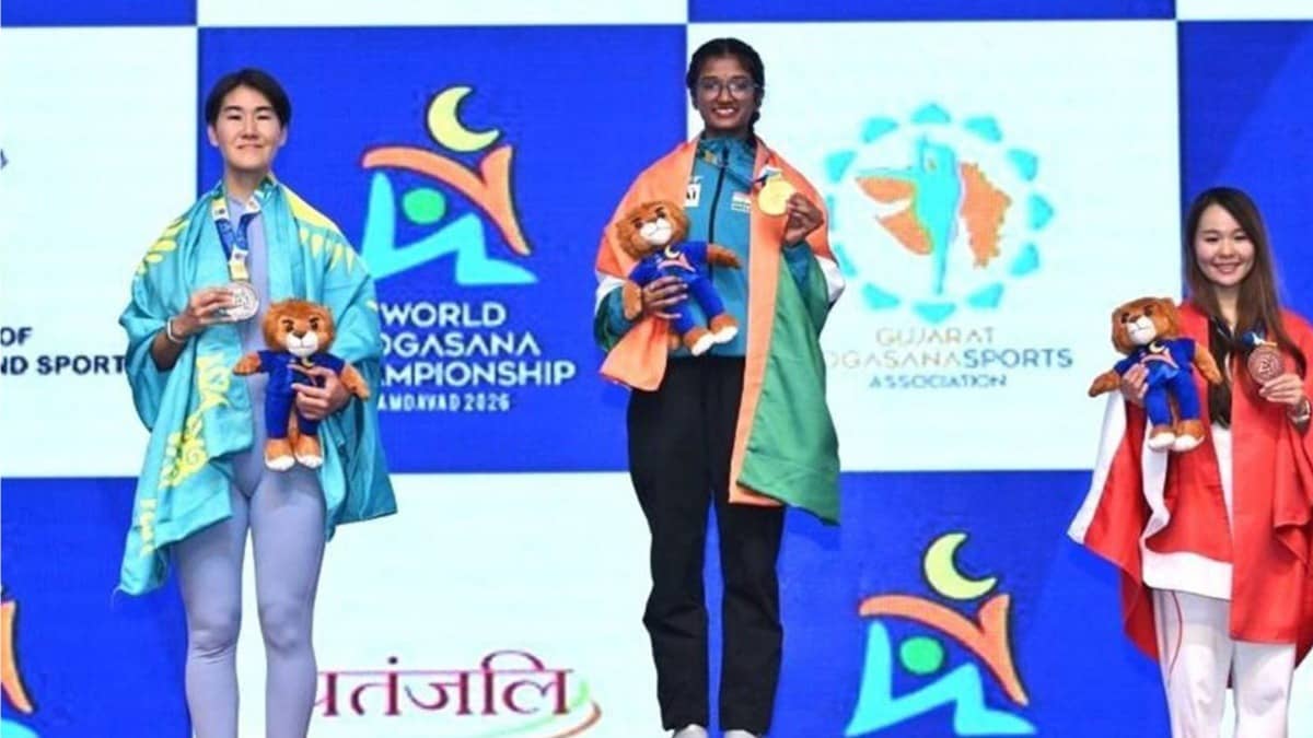 WYC event medalists posing with their awards