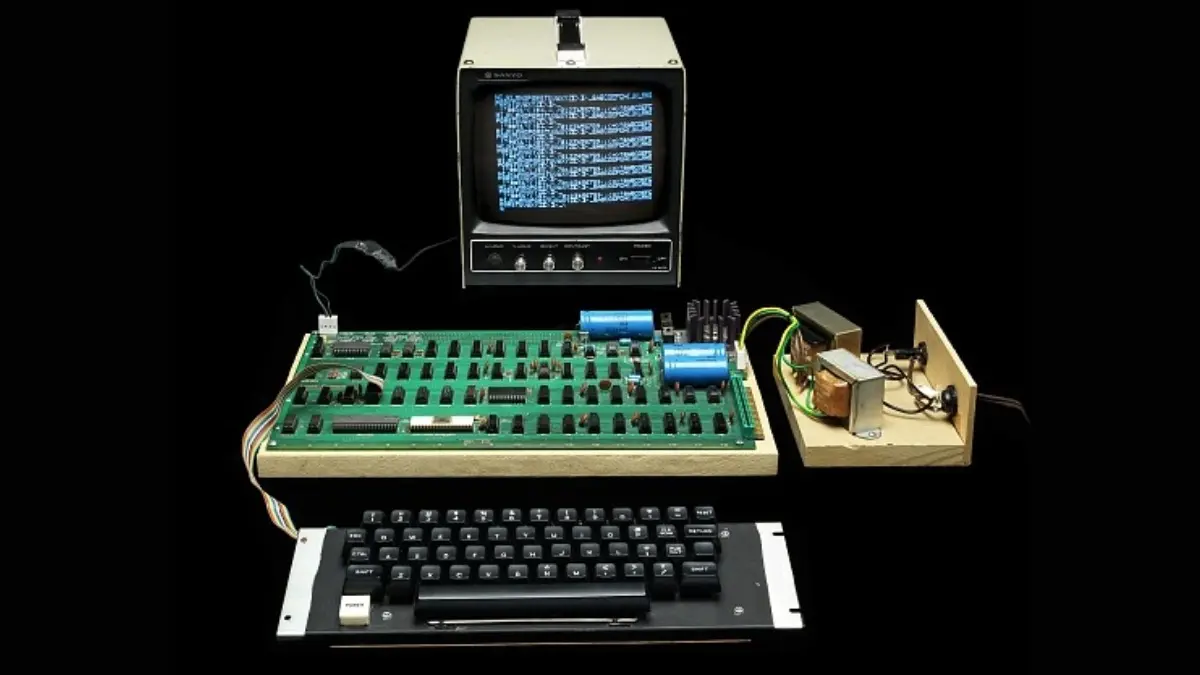 This Wooden Computer Could Sell for ₹45 Crore. It Started Apple's Billion-Dollar Journey apple
