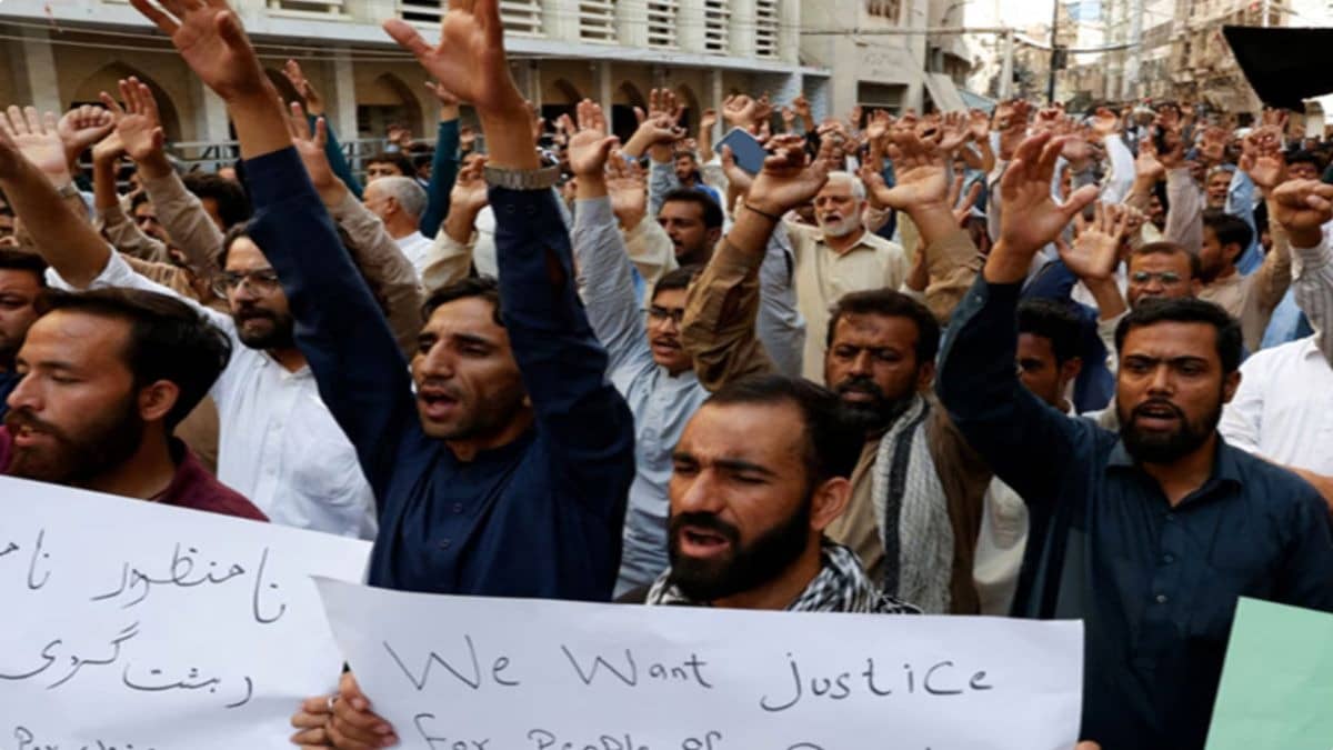 Balochistan Cries For Water, Residents Block Key Highway