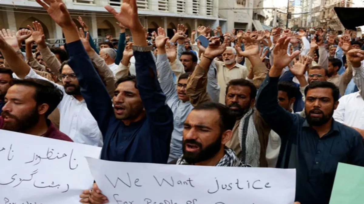 Balochistan Cries For Water, Residents Block Key Highway Balochistan Cries For Water, Residents Block Key Highway