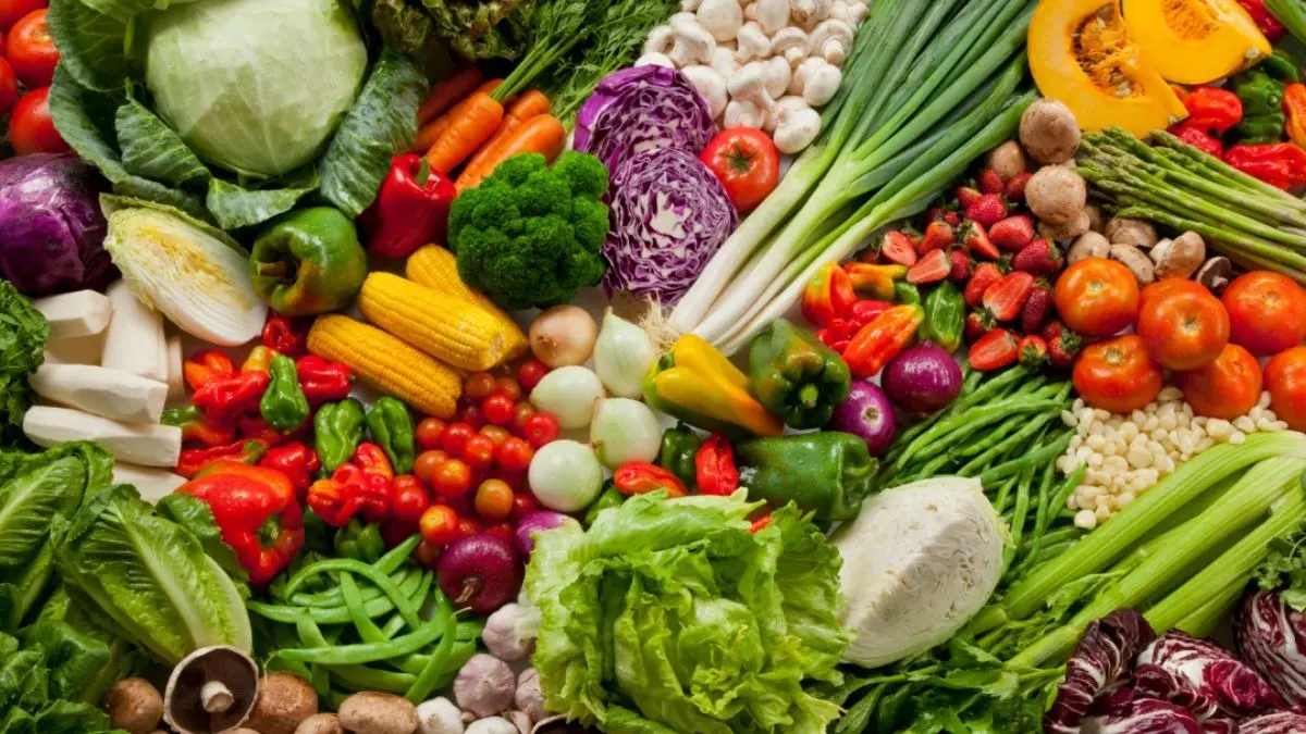 Rainy Season Foods to Avoid: बरसात के मौसम में गलती से भी न खाएं ये 4 सब्जियां, सेहत को हो सकता है बड़ा नुकसान बरसात के मौसम में गलती से भी न खाएं ये 4 सब्जियां