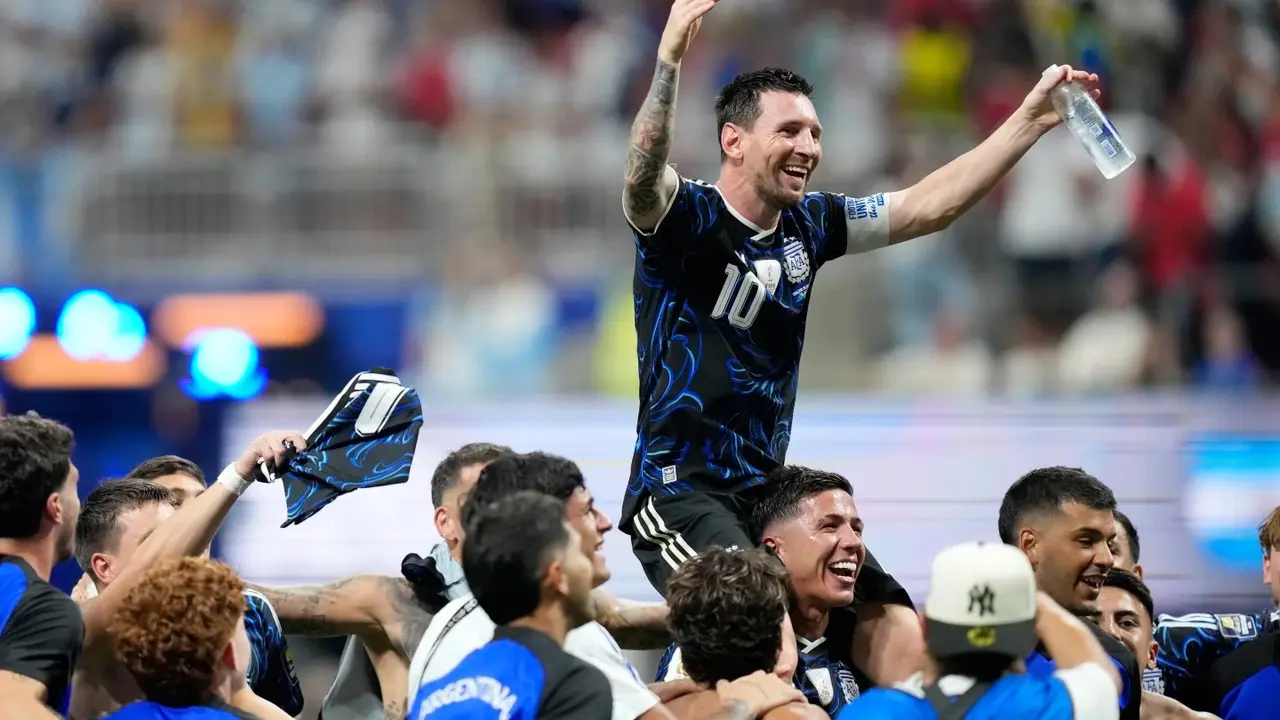 Defending Champion Argentina Reaches World Cup Final by Beating England 2-1 Defending Champion Argentina Reaches World Cup Final by Beating England 2-1