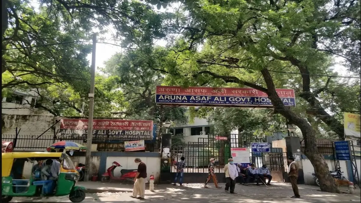 Delhi Horror: Senior Doctor Found Dead Inside Locked Duty Room, 3-Page Suicide Note Reveals Relationship, Family Opposition Delhi Horror: Senior Doctor Found Dead Inside Locked Duty Room, 3-Page Suicide Note Reveals Relationship, Family Opposition