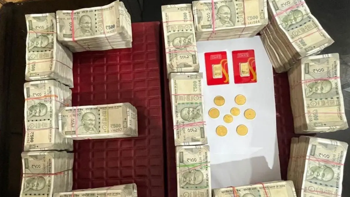 ED Seizes Cash, Gold Coins From Bengal Madrasa in Multi-State Terror Funding & Infiltration Probe ED Seizes Cash, Gold in Multi-State Terror Funding Raid