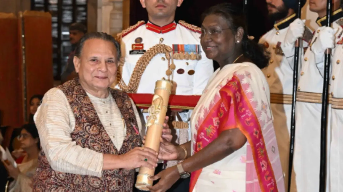 From the Ghats of Tradition to Rashtrapati Bhavan: The Odyssey of Padma Shri Dr Bharat Gupt From the Ghats of Tradition to Rashtrapati Bhavan: The Odyssey of Padma Shri Dr Bharat Gupt