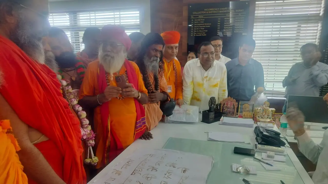 गोमाता को 'राष्ट्रमाता' का दर्जा देने की मांग तेज, 'गो सम्मान आह्वान' के तहत 15 करोड़ हस्ताक्षरों के साथ राष्ट्रपति और PM को भेजा गया ज्ञापन gau samman aahwan abhiyan