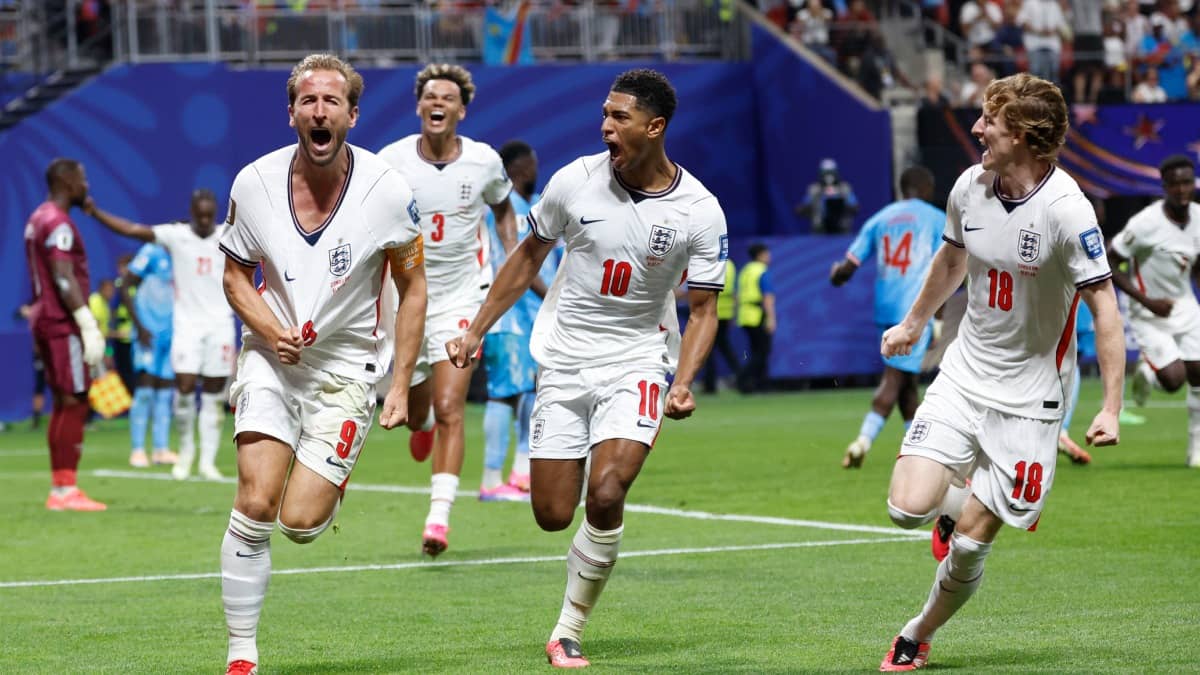 Harry Kane celebrates England's winner