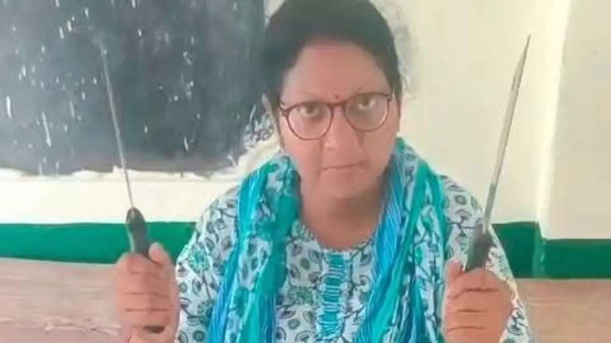 ‘I Felt Unsafe’: UP Government School Principal Brings Knife and Cleaver to School, Faces FIR and Suspension ‘I Felt Unsafe’: UP Government School Principal Brings Knife and Cleaver to School, Faces FIR and Suspension