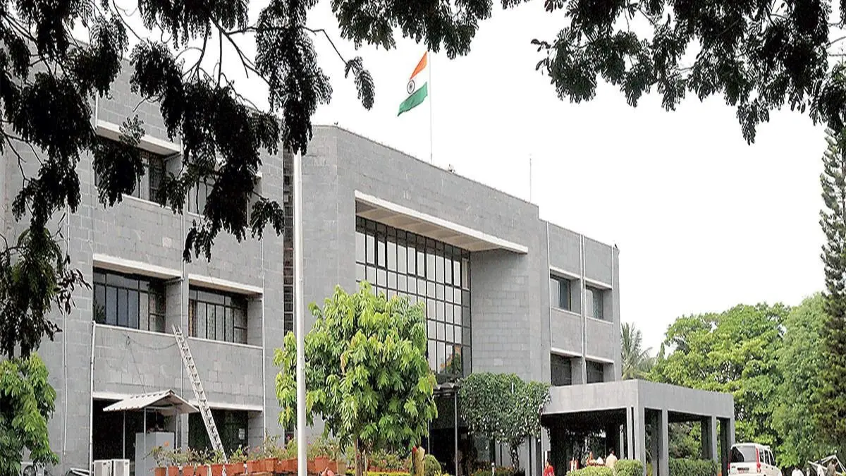 ISRO Bengaluru Receives Bomb Threat Via Email, Building Evacuated ISRO Bomb Threat