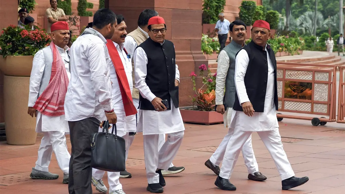 'Issue Concerns People's Faith': Samajwadi Party to Raise Ram Temple Donation Embezzlement Issue in Parliament Today 'Issue Concerns People's Faith': Samajwadi Party to Raise Ram Temple Donation Embezzlement Issue in Parliament Today