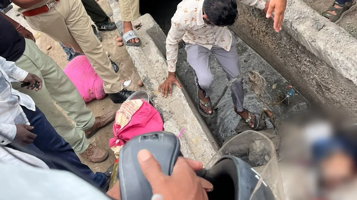 BREAKING: जयपुर में भीषण सड़क हादसा, तेज रफ्तार ट्रक ने कई लोगों को रौंदा, 3 मासूम की दर्दनाक मौत Jaipur Road Accident