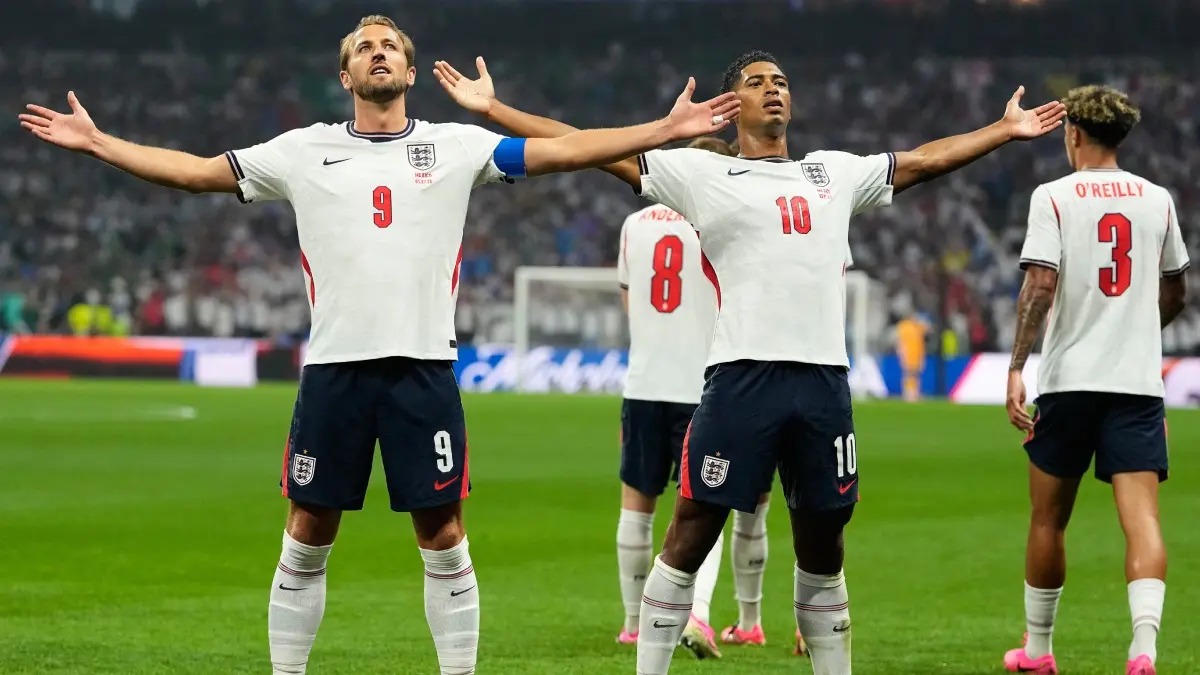 Thomas Tuchel Offers Positive England Squad Update Ahead Of FIFA World Cup Quarterfinal Tie vs Norway Jude Bellingham, Harry Kane celebrate England's goal