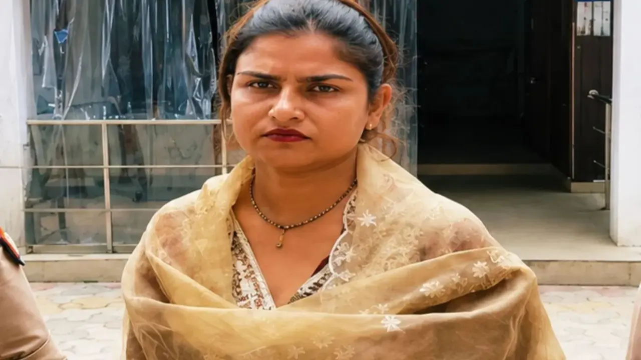 UP: 'शाका मारा जा सकता है, लेकिन...' पुलिस को चैलेंज करने वाली 'लुटेरी' ज्योति ऐसे हुई गिरफ्तार, दूसरे पति संग हनीमून मनाने गई थी हरिद्वार jyoti choudhary challenged meerut police instagram reel arrested husband honeymoon paytm team leader loot case