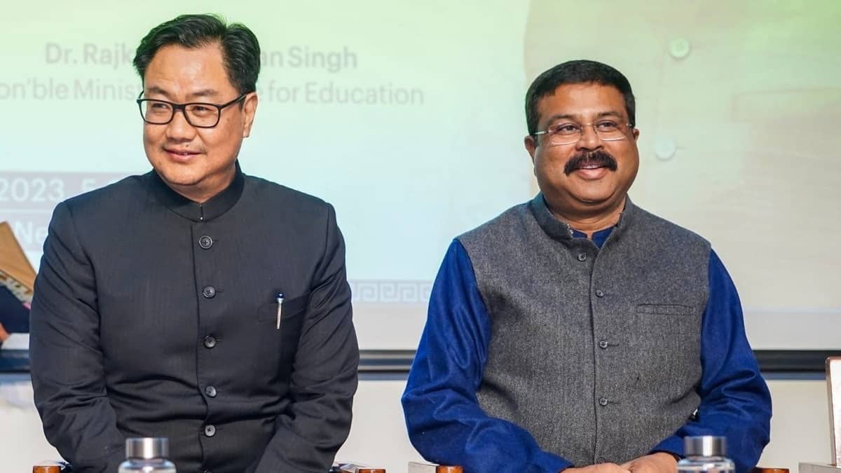 kiren rijiju reaction on dharmendra pradhan resignation 