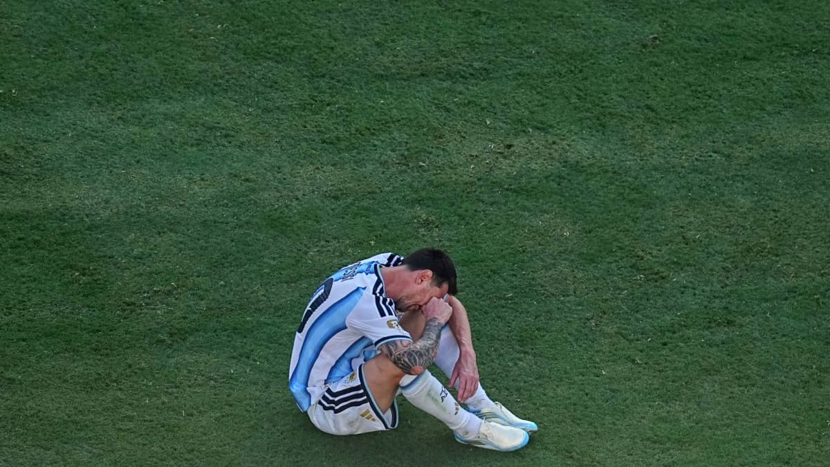 Lionel Messi reacts after FIFA World Cup final