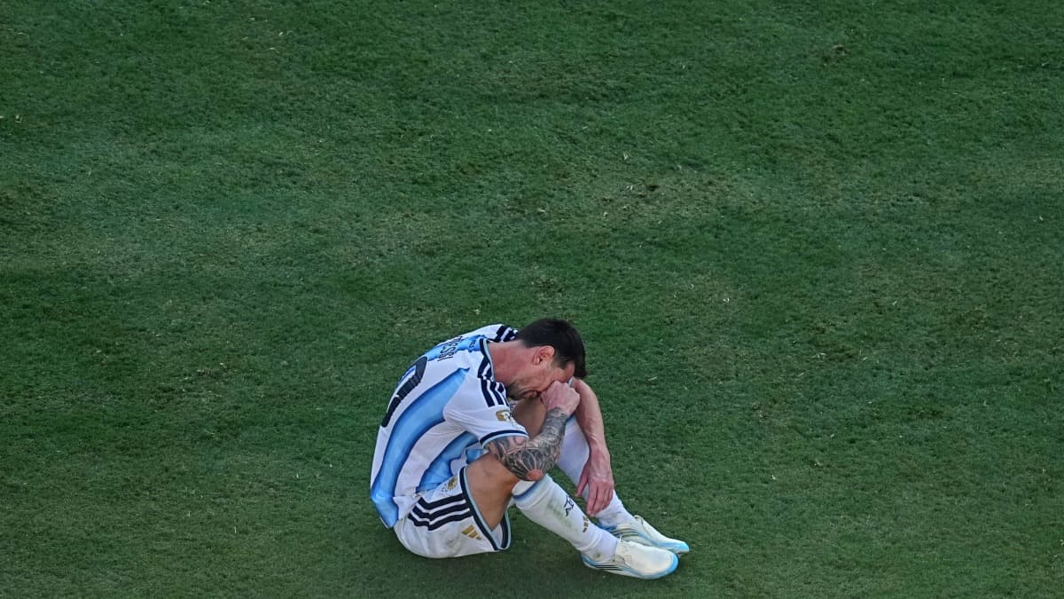 The Time Has Come Lionel Messi One Of The Finest To Play After Pele The Time Has Come Lionel Messi One Of The Finest To Play After Pele