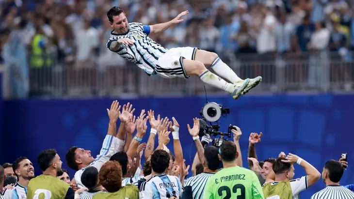 Argentina Comeback Stuns Egypt