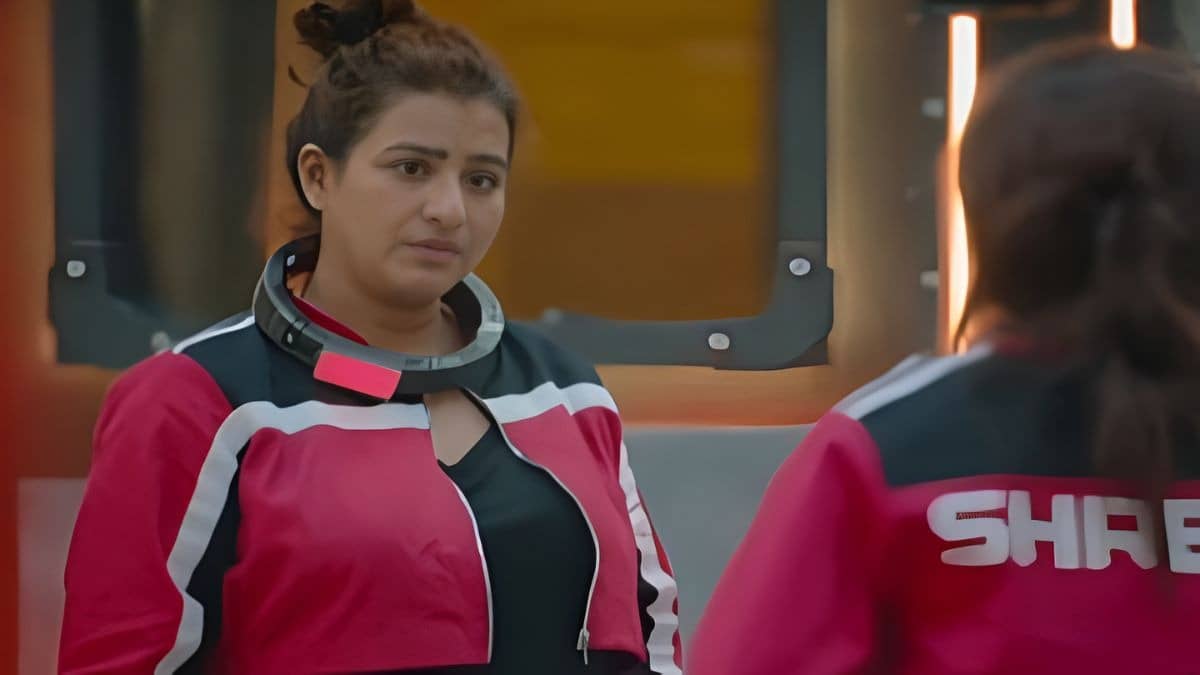 'उस मोटे के साथ...', अब 'लॉक अप 2' में सोने को लेकर शिल्पा शिंदे किया जमकर ड्रामा, राम कपूर को लेकर कह दी ऐसी बात कि मच गया बवाल