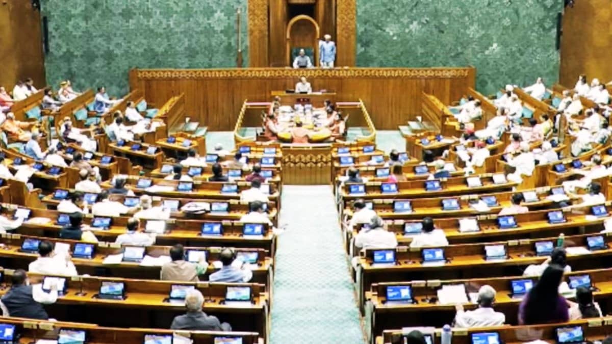 Lok Sabha-Rajya Sabha adjourned till 2 pm