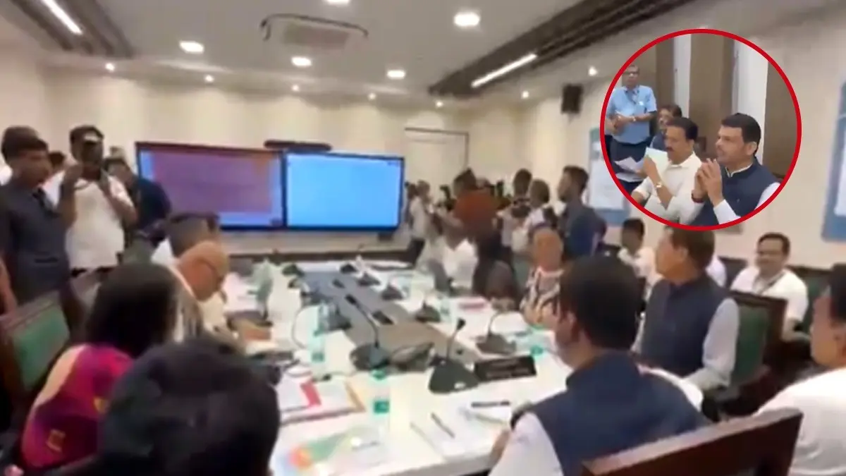 ‘Unprecedented Natural Situation’: CM Devendra Fadnavis Chairs Emergency Meeting As IMD Puts Maharashtra On Red Alert Maharashtra Monsoon Fury: CM Fadnavis Chairs Meeting Over Landslide And Rains; Urges Public To Avoid Travel