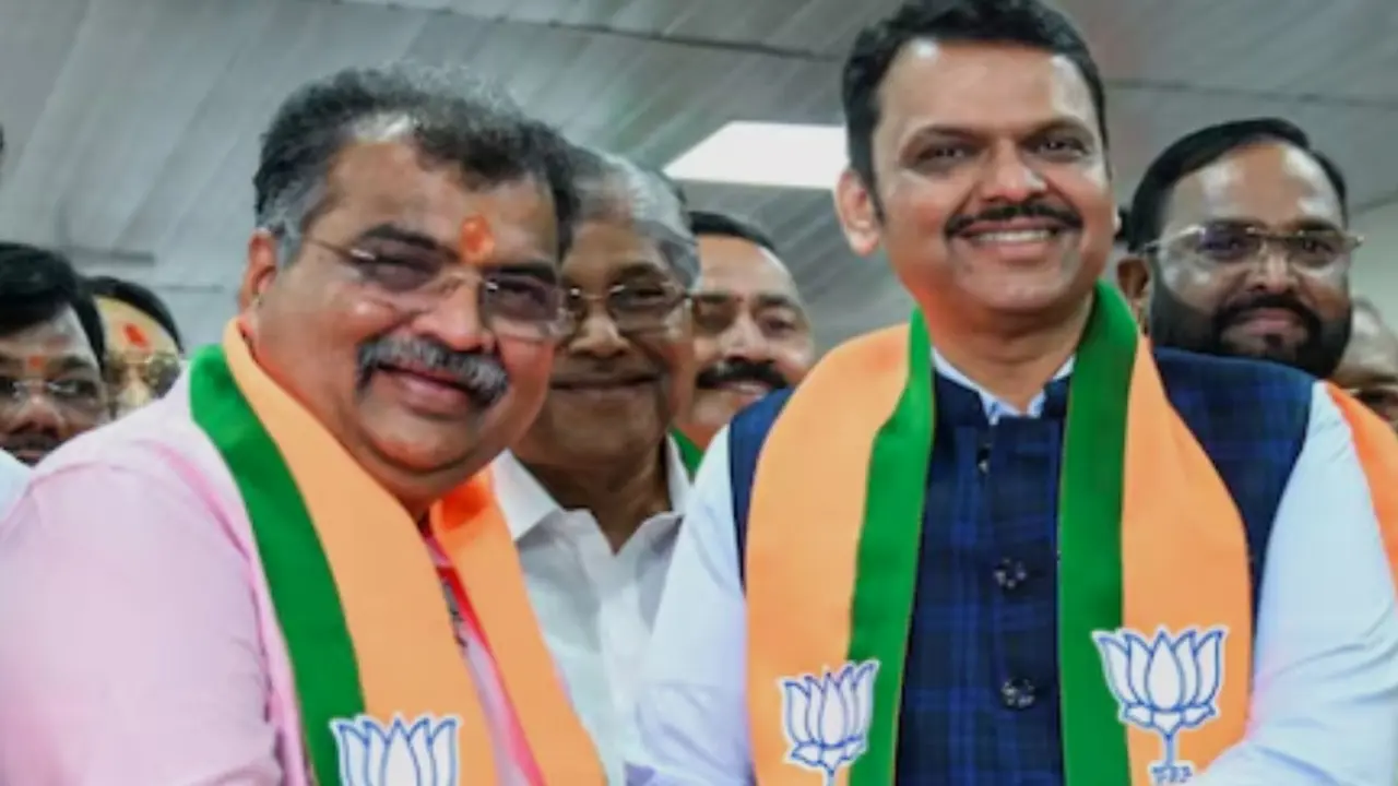 कर्ज माफी पर महाराष्ट्र BJP चीफ ने की CM की तारीफ, बोले- किसानों के विश्वास का सबसे बड़ा आधार हैं देवेंद्र फडणवीस maharastra bjp chief ravindra chavan praises cm devendra fadnavis for loan waiver of farmers
