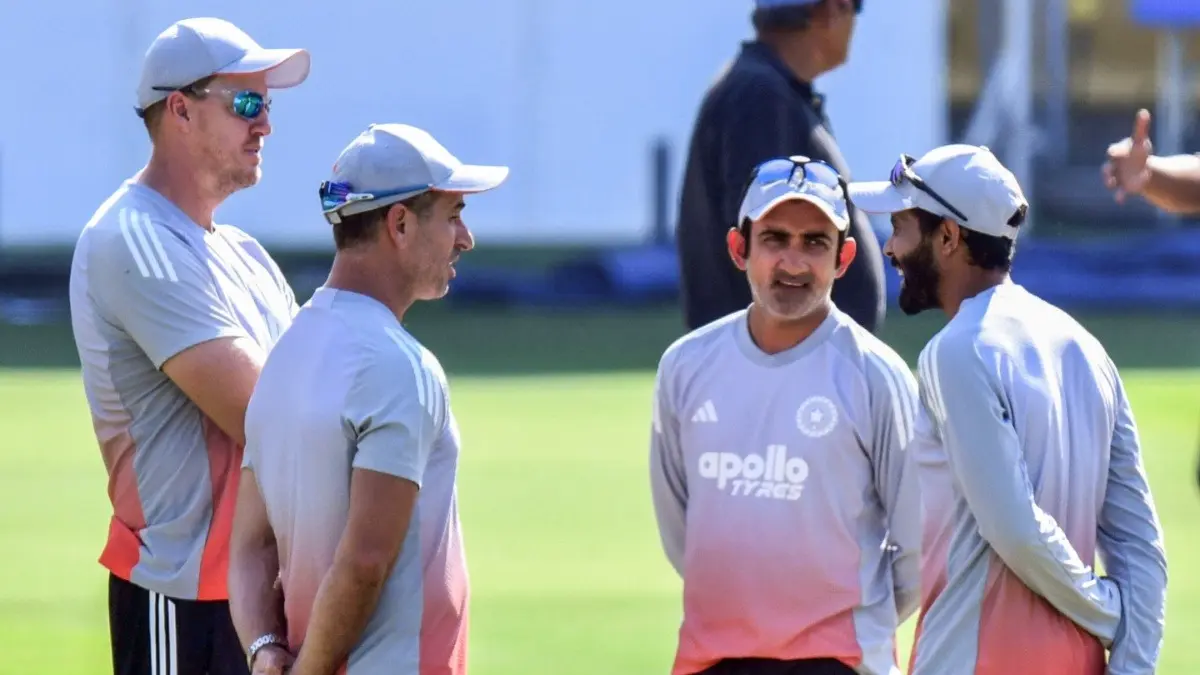 India’s Dismal Show In Ireland, England T20Is Force BCCI To Reassess Roles Of Ryan ten Doeschate, Morne Morkel: Report Morne Morkel and Ryan ten Doeschate with Gautam Gambhir