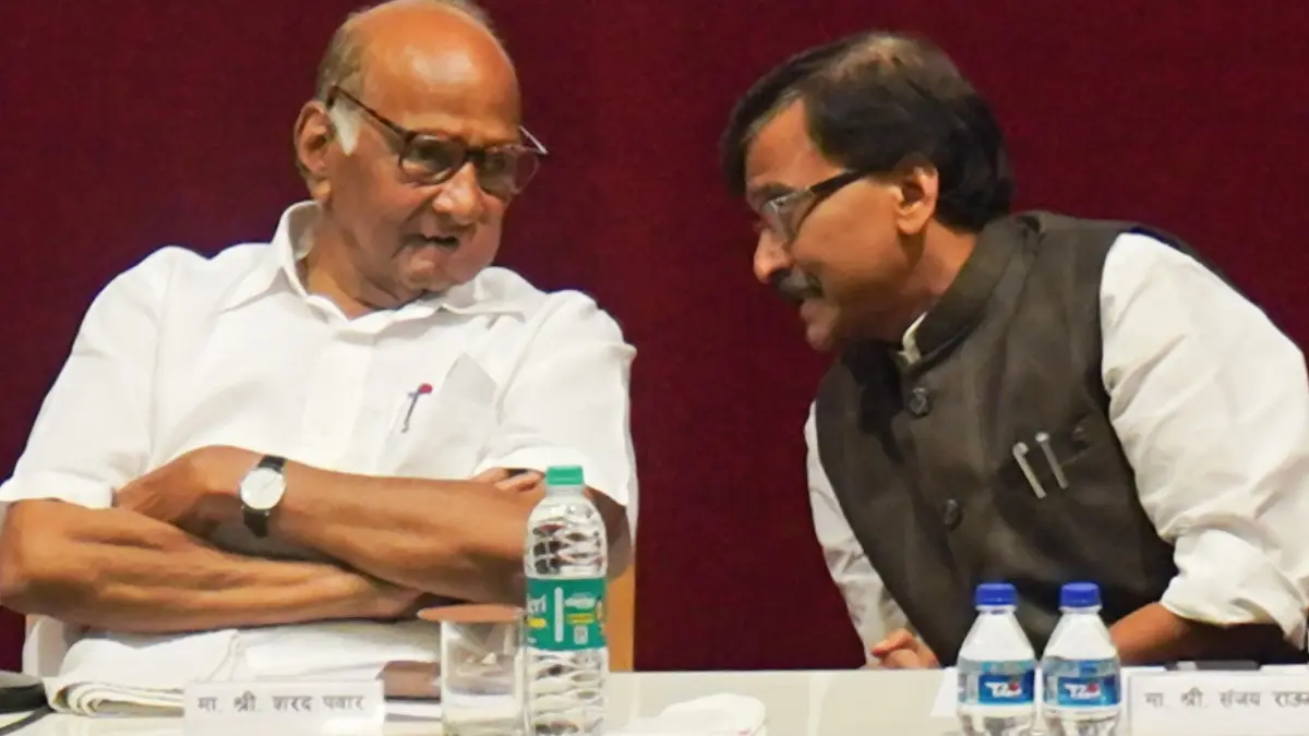 Maha Vikas Aghadi Rift Wide Open? Sanjay Raut Questions Sharad Pawar’s Credibility After Meeting With Eknath Shinde MVA Rift: Sanjay Raut Questions Sharad Pawar Over Eknath Shinde Meet