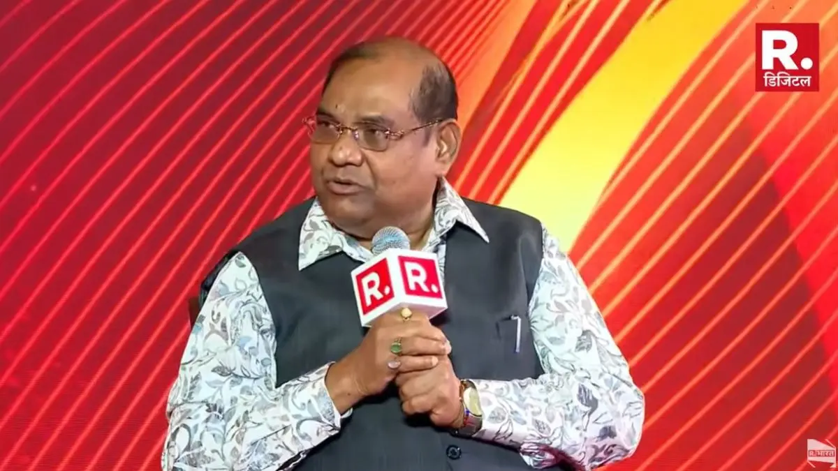 समाजवादी पार्टी के कार्यकाल में हनुमानगढ़ी की सीढ़ियों पर नमाज पढ़ी गई थी? क्या है इसकी सच्चाई, पूर्व डीजीपी और BJP सांसद ब्रजलाल ने खुलकर बताई Namaz offered on steps of Hanuman Garhi during Samajwadi Party Former DGP and BJP MP Brijlal spoke